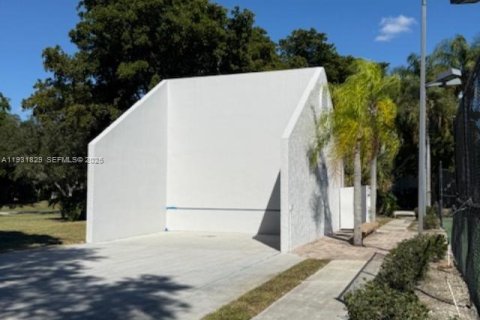 Copropriété à vendre à Coconut Creek, Floride: 2 chambres, 90.58 m2 № 1990229 - photo 23