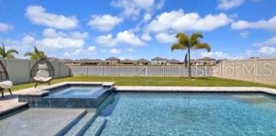 Casa en Wimauma, Florida 5 dormitorios, 248.42 m2 № 2114404