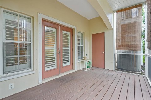 Touwnhouse à vendre à Saint Petersburg, Floride: 3 chambres, 193.7 m2 № 1841382 - photo 9