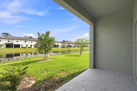 Touwnhouse à vendre à Zephyrhills, Floride: 2 chambres, 165.64 m2 № 2319223 - photo 21