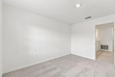 Touwnhouse à vendre à Zephyrhills, Floride: 2 chambres, 165.64 m2 № 2319223 - photo 15
