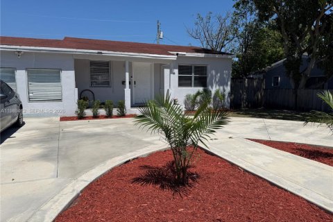 Villa ou maison à Hollywood, Floride 2 chambres, 112.6 m2 № 2051568