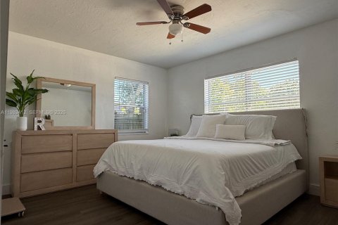 Villa ou maison à vendre à Hollywood, Floride: 2 chambres, 112.6 m2 № 2051568 - photo 20