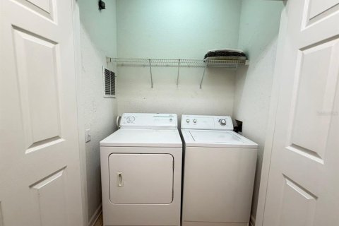 Condo in Orlando, Florida, 3 bedrooms  № 2258947 - photo 14