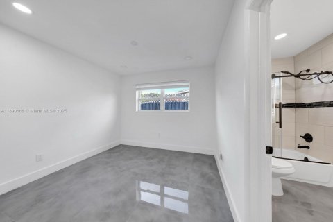 Casa en alquiler en Hollywood, Florida, 3 dormitorios, 138.89 m2 № 1943454 - foto 18