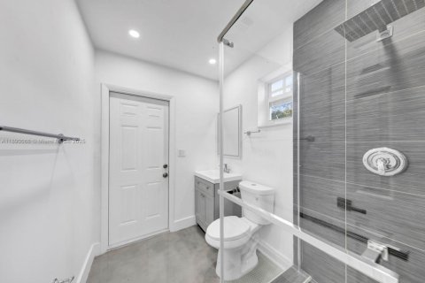 Casa en alquiler en Hollywood, Florida, 3 dormitorios, 138.89 m2 № 1943454 - foto 24
