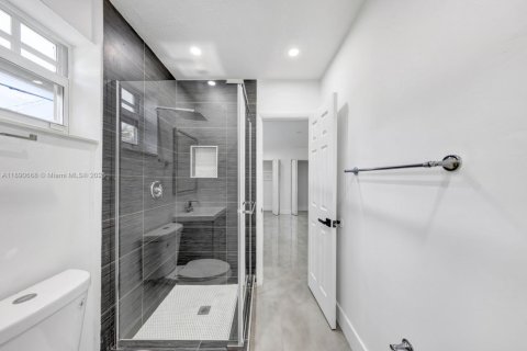 Casa en alquiler en Hollywood, Florida, 3 dormitorios, 138.89 m2 № 1943454 - foto 22