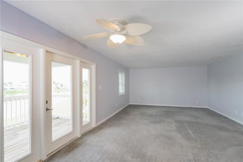 Condominio en venta en Saint Petersburg, Florida, 2 dormitorios, 94.57 m2 № 2199374 - foto 4
