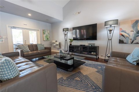 Condominio en venta en Saint Petersburg, Florida, 2 dormitorios, 94.57 m2 № 2199374 - foto 15