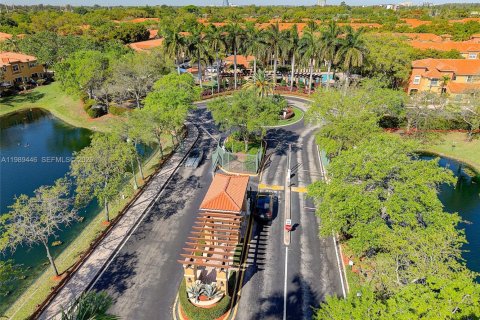 Купить таунхаус в Дания-Бич, Флорида 2 спальни, 102.19м2, № 2053323 - фото 27