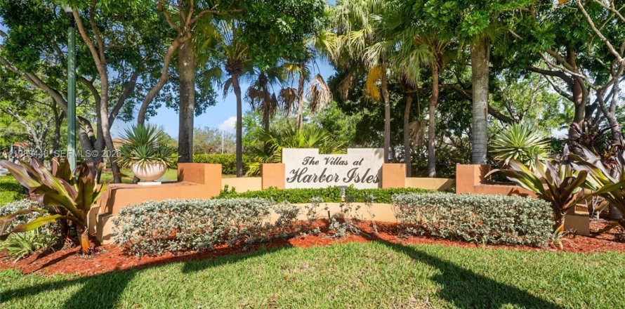 Таунхаус в Дания-Бич, Флорида 2 спальни, 102.19м2 № 2053323