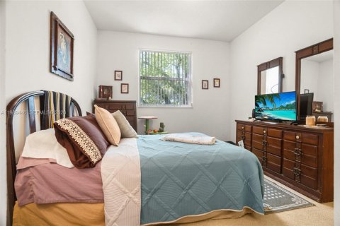 Купить таунхаус в Дания-Бич, Флорида 2 спальни, 102.19м2, № 2053323 - фото 16