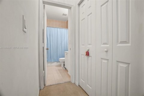 Купить таунхаус в Дания-Бич, Флорида 2 спальни, 102.19м2, № 2053323 - фото 17