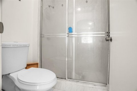 Купить таунхаус в Дания-Бич, Флорида 2 спальни, 102.19м2, № 2053323 - фото 22