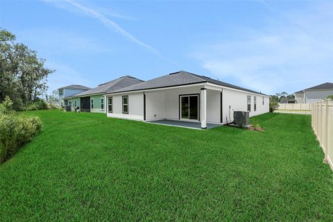 House in Orange Park, Florida 3 bedrooms, 208.66 sq.m. № 2099658 - photo 5