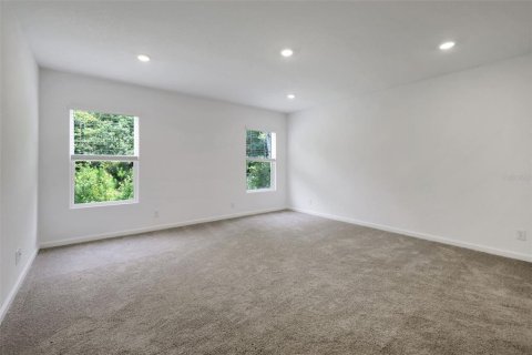 House in Orange Park, Florida 3 bedrooms, 208.66 sq.m. № 2099658 - photo 14