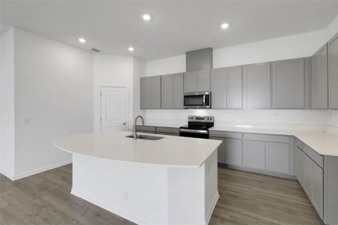 House in Orange Park, Florida 3 bedrooms, 208.66 sq.m. № 2099658 - photo 22
