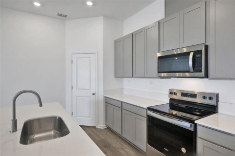 House in Orange Park, Florida 3 bedrooms, 208.66 sq.m. № 2099658 - photo 21