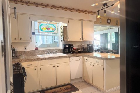 House in Dunnellon, Florida 2 bedrooms, 106.47 sq.m. № 1870317 - photo 7