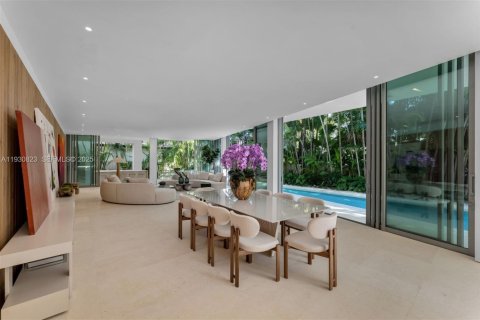 Купить виллу или дом в Майами, Флорида 8 спален, № 1989863 - фото 24