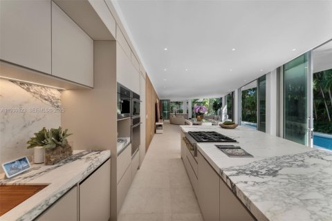 Купить виллу или дом в Майами, Флорида 8 спален, № 1989863 - фото 30