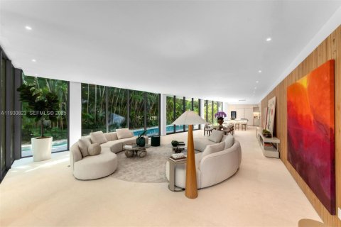 Купить виллу или дом в Майами, Флорида 8 спален, № 1989863 - фото 17