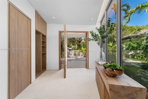 Купить виллу или дом в Майами, Флорида 8 спален, № 1989863 - фото 13