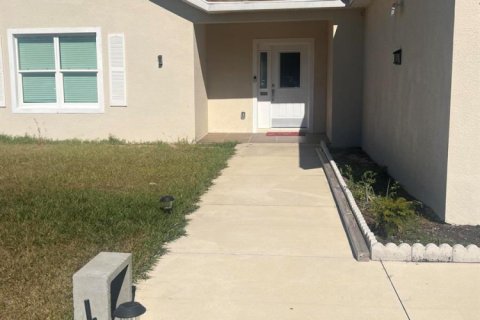 House in Ocala, Florida 3 bedrooms, 153.1 sq.m. № 2082793 - photo 3