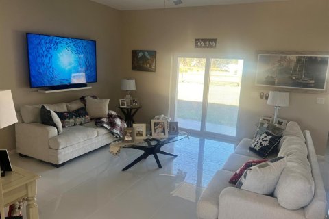 House in Ocala, Florida 3 bedrooms, 153.1 sq.m. № 2082793 - photo 8