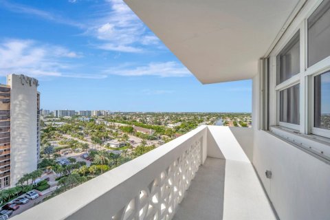 Condo in Fort Lauderdale, Florida, 2 bedrooms  № 2398093 - photo 26