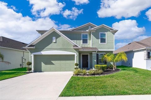 House in Davenport, Florida 3 bedrooms, 210.24 sq.m. № 2378040