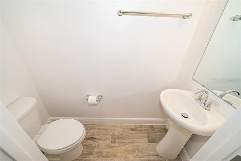House in Davenport, Florida 3 bedrooms, 210.24 sq.m. № 2378040 - photo 17