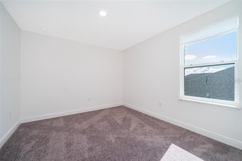 House in Davenport, Florida 3 bedrooms, 210.24 sq.m. № 2378040 - photo 22