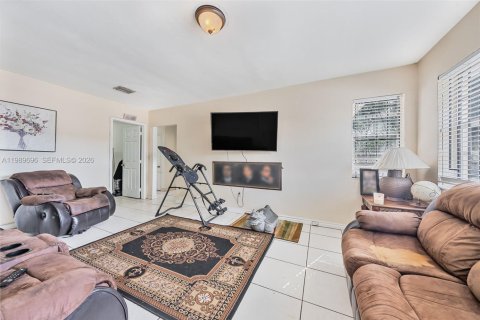 Immobilier commercial à vendre à Miami, Floride: 130.81 m2 № 2051845 - photo 19