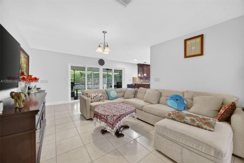 Casa en alquiler en Pinecrest, Florida, 4 dormitorios, 231.42 m2 № 2067343 - foto 6