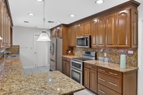 Casa en alquiler en Pinecrest, Florida, 4 dormitorios, 231.42 m2 № 2067343 - foto 11