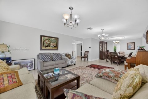 Casa en alquiler en Pinecrest, Florida, 4 dormitorios, 231.42 m2 № 2067343 - foto 19