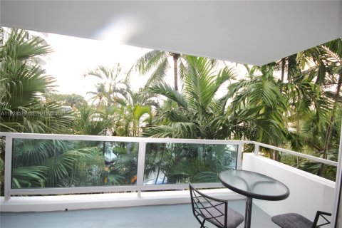 Condominio en alquiler en Miami Beach, Florida, 2 dormitorios, 95.69 m2 № 2054457 - foto 7