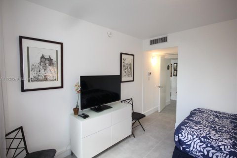 Condominio en alquiler en Miami Beach, Florida, 2 dormitorios, 95.69 m2 № 2054457 - foto 14