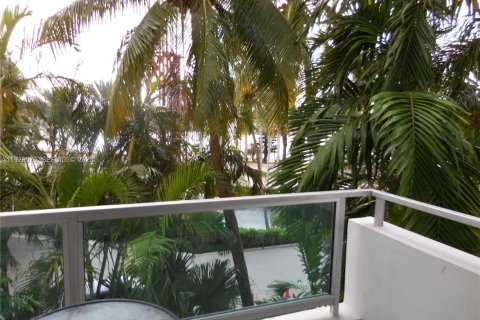 Condominio en alquiler en Miami Beach, Florida, 2 dormitorios, 95.69 m2 № 2054457 - foto 8