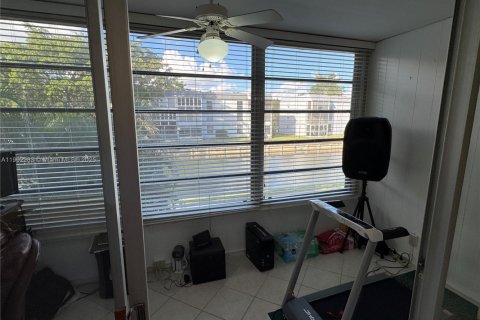 Condominio en venta en Tamarac, Florida, 2 dormitorios, 95.22 m2 № 2015256 - foto 22