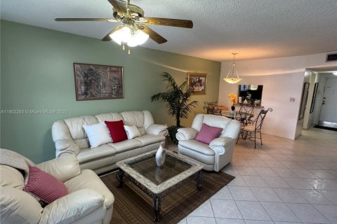 Condominio en venta en Tamarac, Florida, 2 dormitorios, 95.22 m2 № 2015256 - foto 7