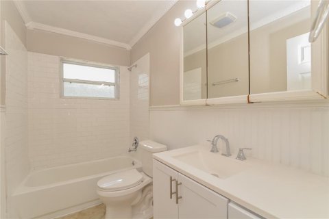 Casa en alquiler en Altamonte Springs, Florida, 4 dormitorios, 203.83 m2 № 1910413 - foto 14