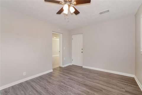 Casa en alquiler en Altamonte Springs, Florida, 4 dormitorios, 203.83 m2 № 1910413 - foto 9