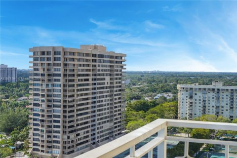 Condominio en venta en Miami, Florida, 2 dormitorios, 126.16 m2 № 1979539 - foto 20