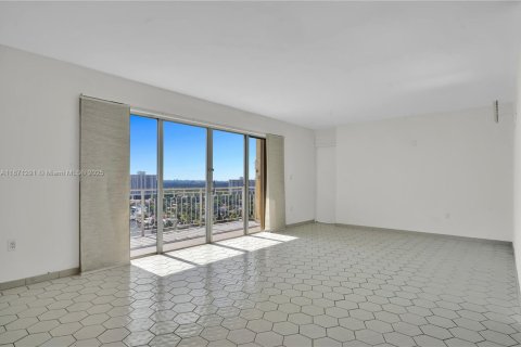 Condominio en venta en Miami, Florida, 2 dormitorios, 126.16 m2 № 1979539 - foto 5