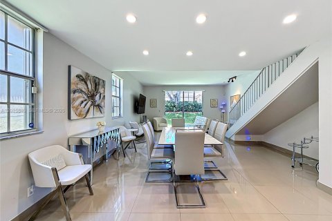 Adosado en venta en Weston, Florida, 3 dormitorios, 135.27 m2 № 2084951 - foto 6