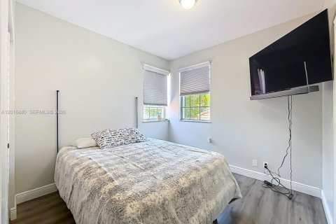 Adosado en venta en Weston, Florida, 3 dormitorios, 135.27 m2 № 2084951 - foto 17