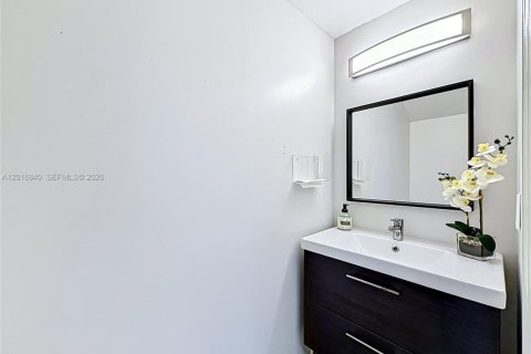 Adosado en venta en Weston, Florida, 3 dormitorios, 135.27 m2 № 2084951 - foto 10
