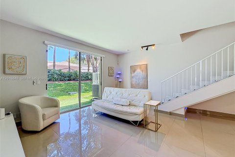 Adosado en venta en Weston, Florida, 3 dormitorios, 135.27 m2 № 2084951 - foto 8